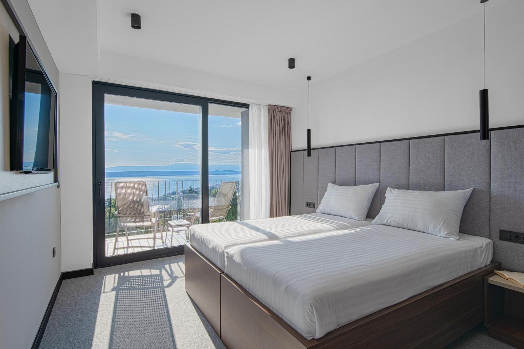 Hotel Ad Turres Crikvenica Exteriör bild