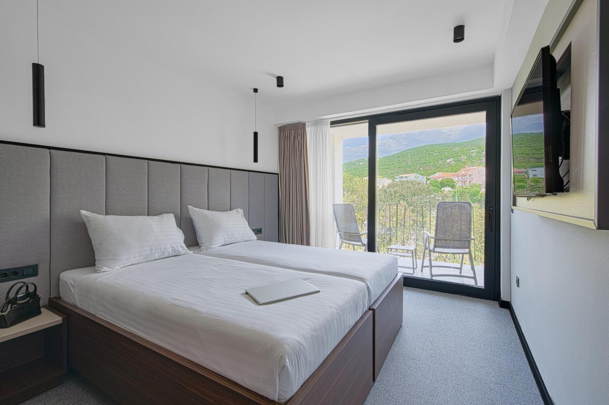 Hotel Ad Turres Crikvenica Exteriör bild